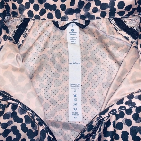 NWOT Lululemon Vest Top Size 2 Pack It Shirt Zip - Picture 3 of 10